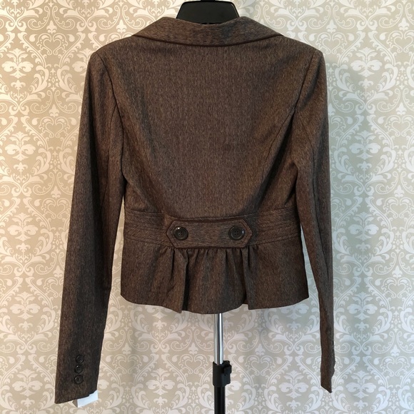 IZ Byer brown blazer with great details - Picture 2 of 7